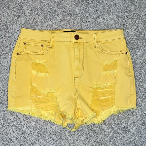 Tinsel Mustard Golden Yellow Distressed Jean Shorts Size 29 - Picture 1 of 9